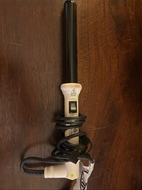 Lange Black and White Ceramic Curling Wand